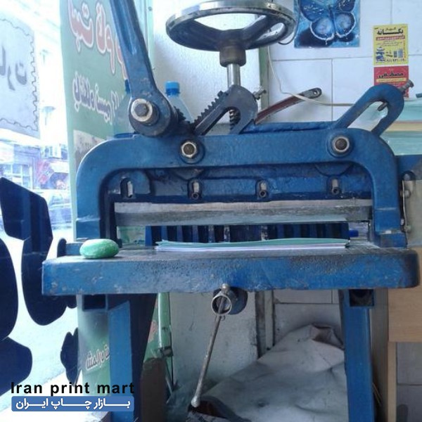 دستگاه برش کاغذ