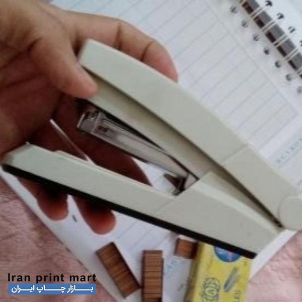 فروش منگنه و میخ