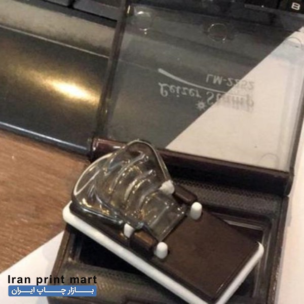 ساخت مهر لیزری ژلاتینی مهرسازی چاپ بنر استیکر مش