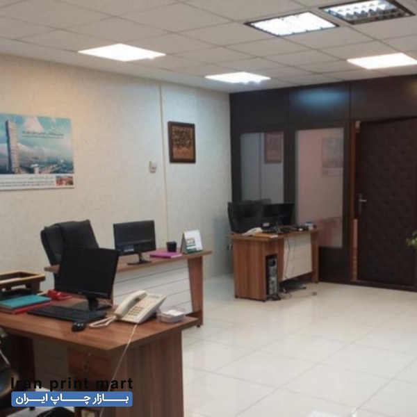 منشی خانم دریاچه چیتگر