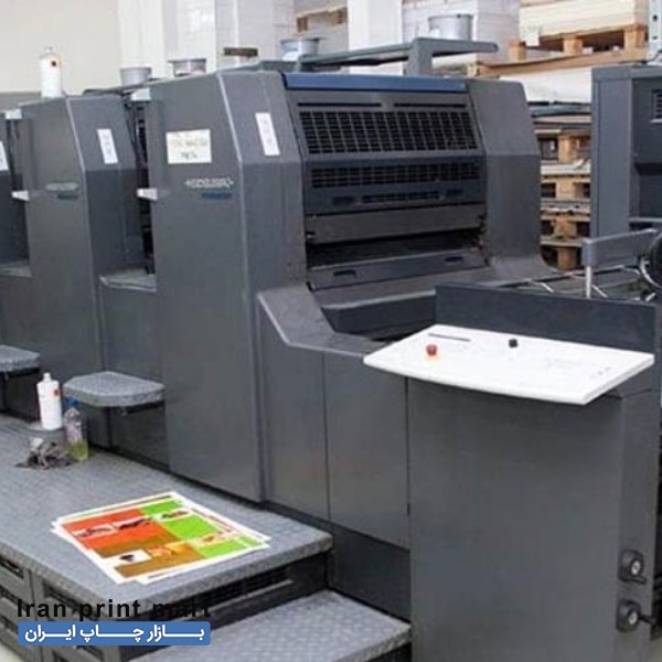 خدمات چاپ پرینت پلات لمینت بنر فلکس کارت تراکت صحافی