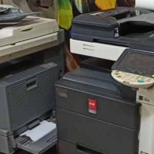 فروش لوازم کامل چاپخانه بصورت یکجا همراه بامتریال ساری