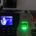 دستگاه حضور غیاب اثرانگشتی