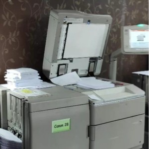 خدمات کپی و پرینت سیاه سفید و رنگی