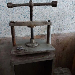 پرس صحافی دستی و طلاکوب مشهد