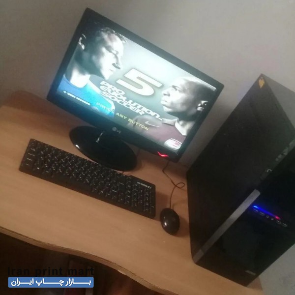 کامپیوتر همراه با میز ایلام