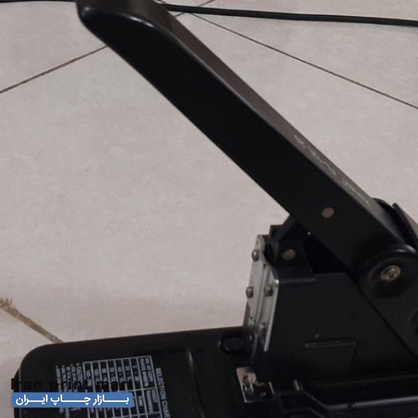 منگنه کتاب ضخیم زن