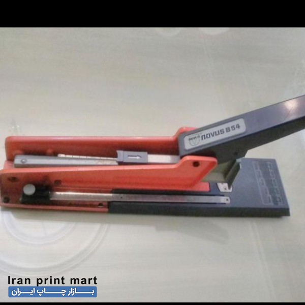 دستگاه منگنه نوس آلمانی بزرگ ودر حد نو میباشد