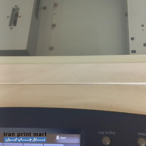 همکار طراح آشنا به امور چاپ و کار با کامپیوتر