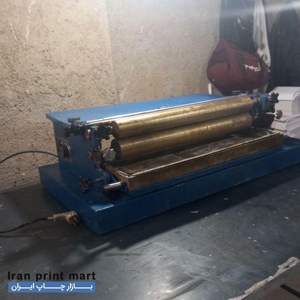 سریشم زن صحافی جلدسازی