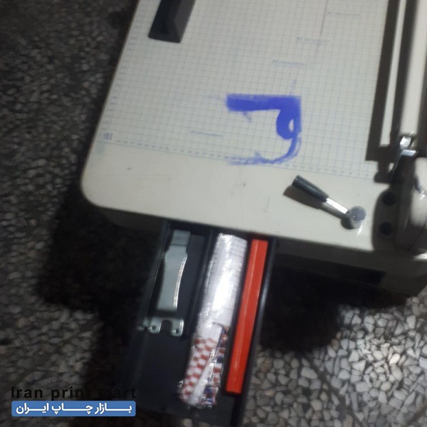 برش کاغذ کاتر گیوتین A3