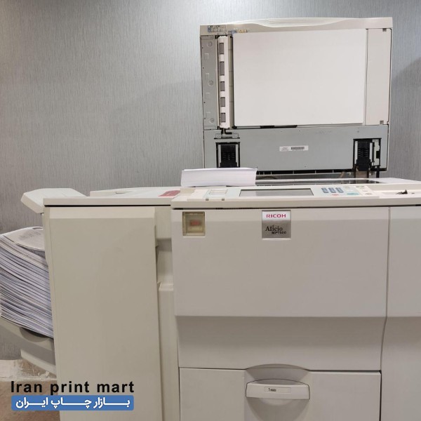 اپراتور چاپ دیجیتال و صحافی دیجیتال