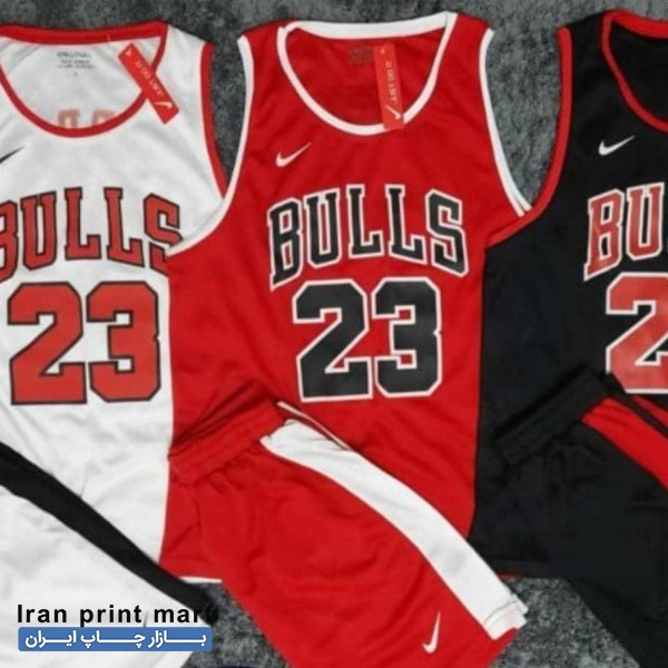 طراح مسلط به فتوشاپ و کارل و اپراتور چاپ پارچه