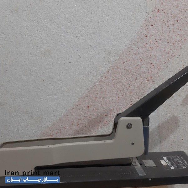 منگنه بزرگ ولوازم اداری