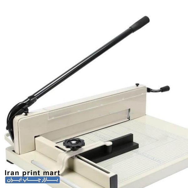 برش دستی کاغذ A4