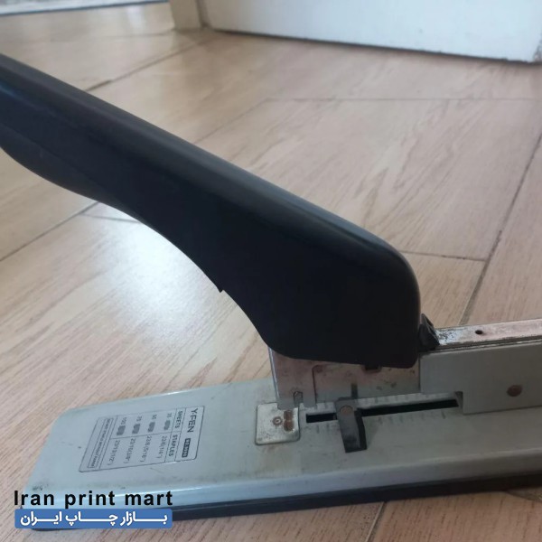 ۲ عدد ستگاه منگنه کتاب