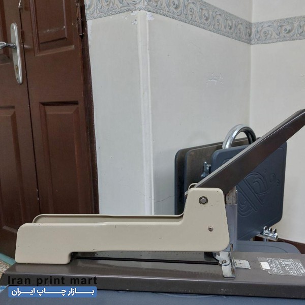 دستگاه منگنه وسط زن مکس ژاپن اصل