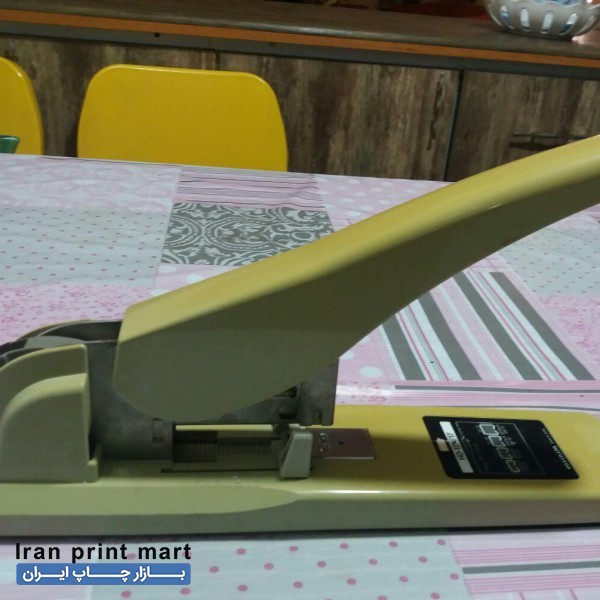 دستگاه منگنه بزرگ و سالم