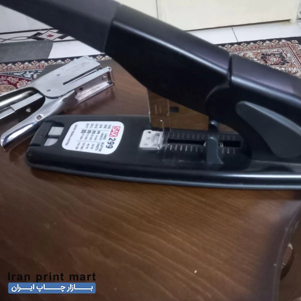 دستگاه منگنه