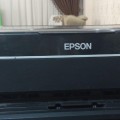 پرینتر اپسون است ۲۲ جوهر افشان.  epson s22