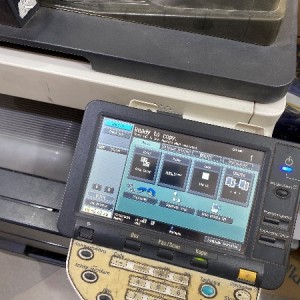 برد کونیکا 652 رنگی