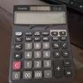 ماشین حساب کاسیو در حد نو