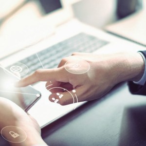 نقش شبکه‌های اجتماعی در مدیریت ارتباط با مشتری