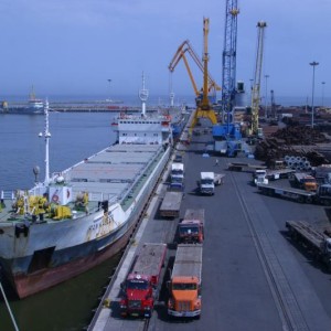 ۵۰تن کاغذ چاپ روانه افغانستان شد