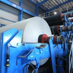 توقف تولید ۵ هزار تن کاغذ به دلیل نبود مواد اولیه