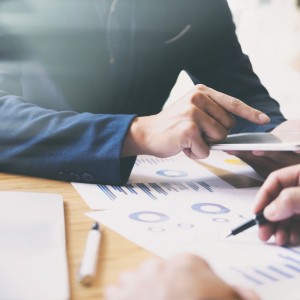 ۲۱ تکنیک علمی برای فروش حرفه ای