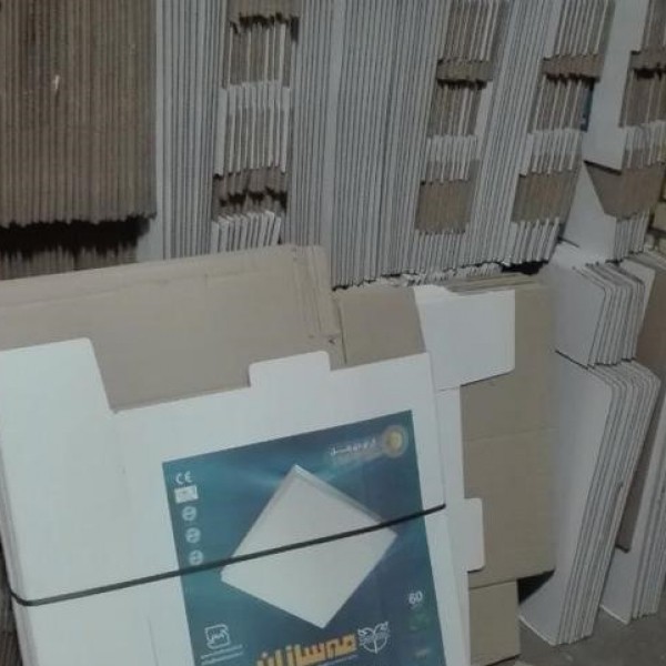 استخدام نیروی خانم و آقاآشنابه کارکارتن سازی مشهد