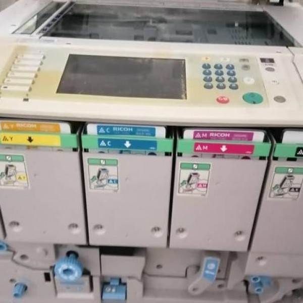 فروش دستگاه فتوکپی رنگی ریکو رنگی ۷۵۰۱.۶۵۰۱.استوک اروپا ارومیه