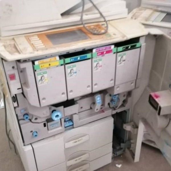 فروش دستگاه فتوکپی رنگی ریکو رنگی ۷۵۰۱.۶۵۰۱.استوک اروپا ارومیه