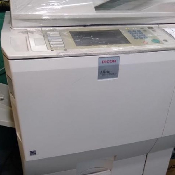 فروش دستگاه فتوکپی رنگی ریکو رنگی ۷۵۰۱.۶۵۰۱.استوک اروپا ارومیه