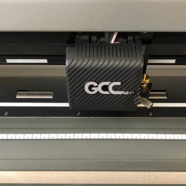 فروش دستگاه برش شبرنگ ، کاترپلاتر جگوار۴ تهران