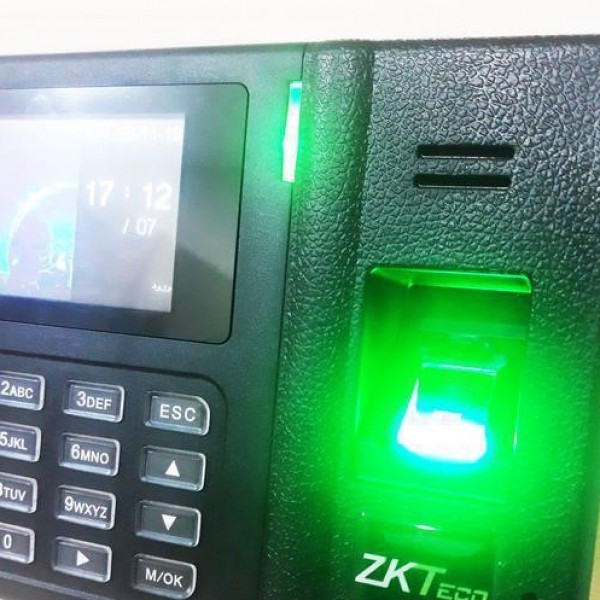 فروش دستگاه حضور و غیاب گیت کنترل تردد باشگاهی مشهد