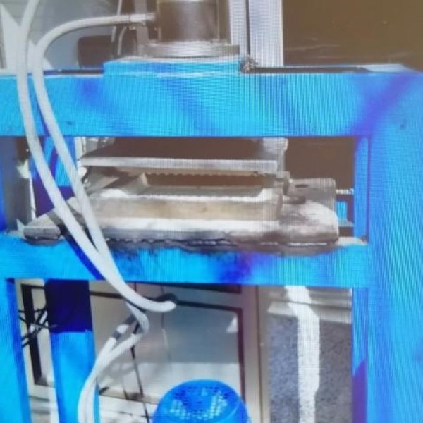 فروش دستگاه لمینت ودستگاه پرس اصفهان