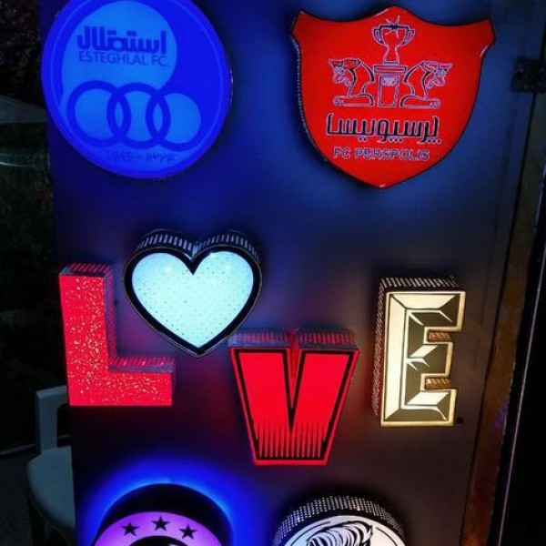 خدمات تابلوساز/حروف برجسته/LED/تابلو/نئون لاسوگاسی اصفهان