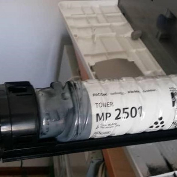 خدمات تعمیر پرینتر و شارژ پرینتر شیراز