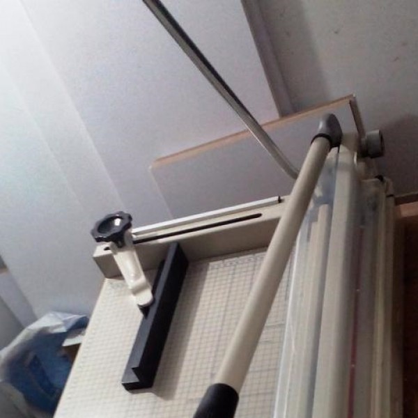 فروش فتوکپی رنگی وکپی سیاه سفید و برش و سیمی وتونر 8000 تهران