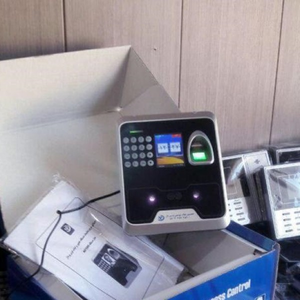 فروش حضورغیاب ها چهره رمزاثرانگشت کارت اصفهان