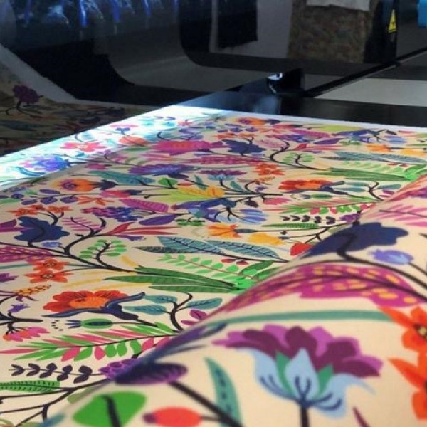 خدمات چاپ پارچه و پوشاک مشهد