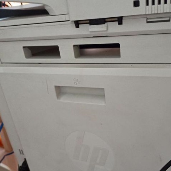 فروش دستگاه پرینتر چهار کاره رنگی لیزری HP تهران