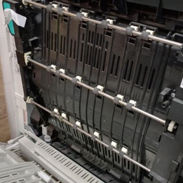 فروش دستگاه پرینتر رنگی لیزریHp5550 شیراز