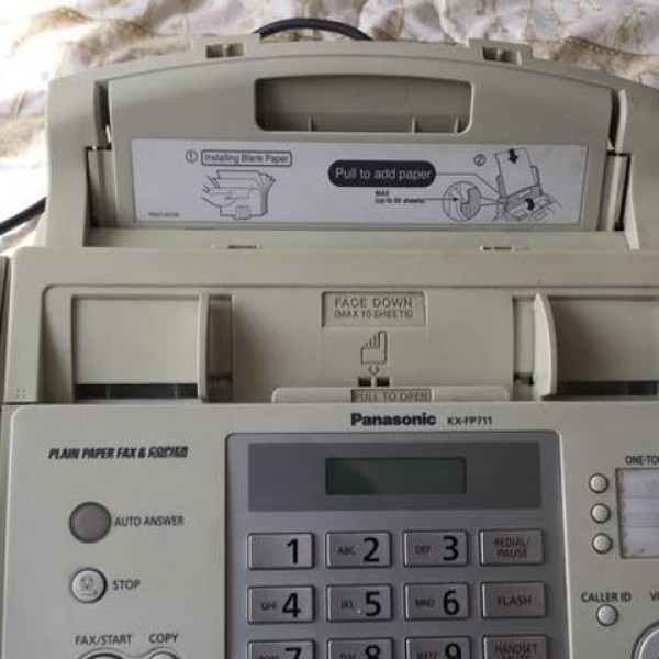 فروش دستگاه فکس پاناسونیک ٧١١ تهران