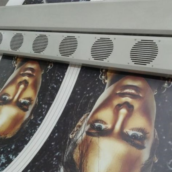 خدمات چاپ بنر/فلکس/مش/استیکر/ترحیم تهران