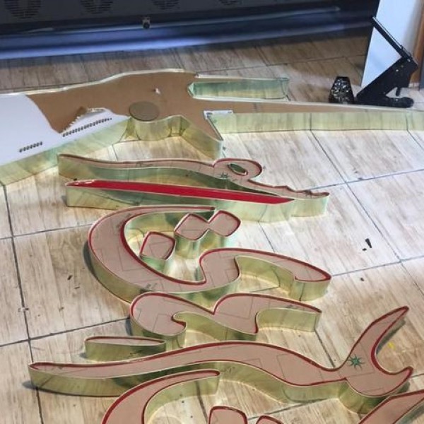 خدمات تابلوسازی / چاپ بنر / مهرسازی و تراکت تهران