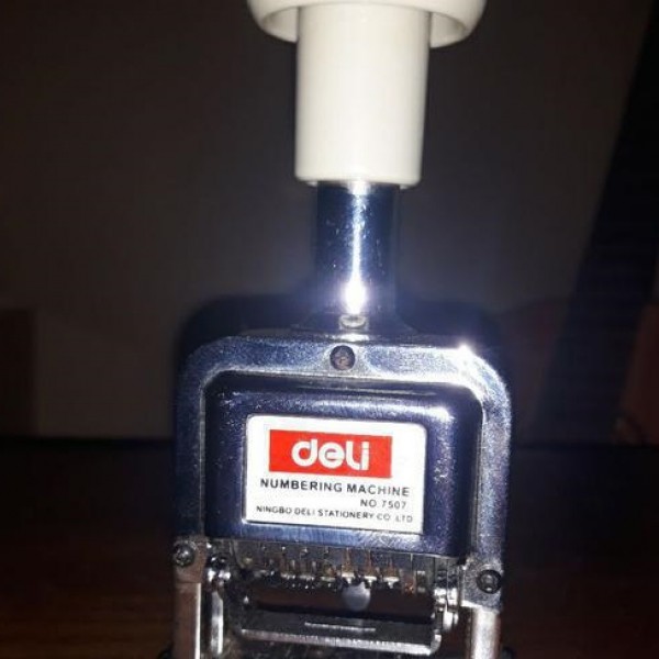 فروش تاریخ زن و عدد زن با فونت فارسی تهران