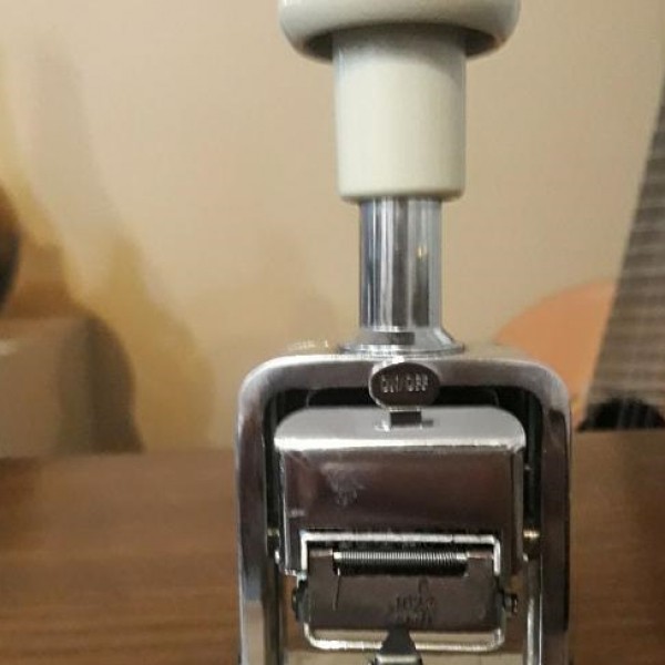 فروش تاریخ زن و عدد زن با فونت فارسی تهران