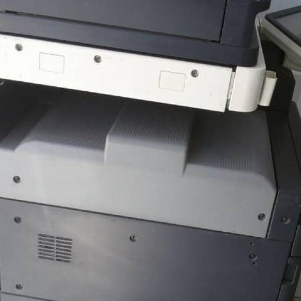 فروش دو دستگاه کپی رنگی کونیکا مینولتا 451